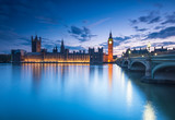 Fototapeta Londyn - Big Ben and the Houses of Parliament at night in London, UK