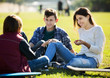 © JackF - Teenagees chatting outdoor