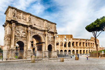 Canvas Print - Arch of Constantine and The Colosseum, Rome