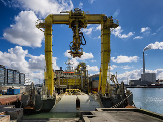 Wall Mural - Offshore cable rig in Esbjerg harbor, Denmark