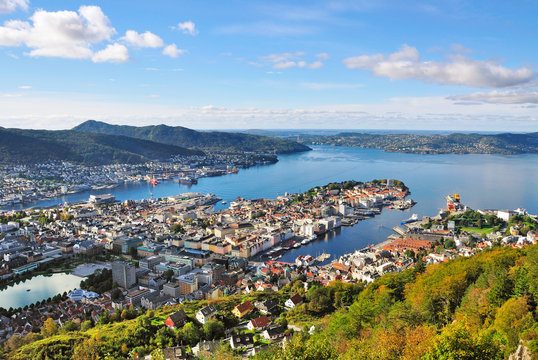 Wall Mural -  - View of Bergen city from Mount Floyen