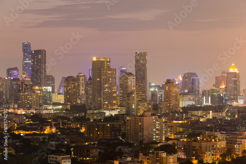 Fototapeta na szkło Aerial view Bangkok city downtown business area night view