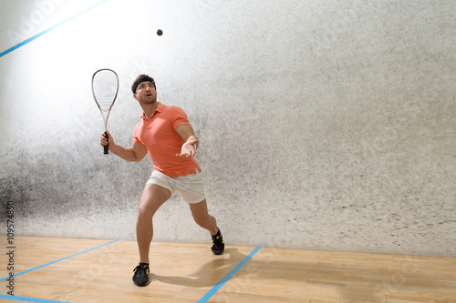  Fototapeta Squash   mezczyzna-gracz-w-squasha