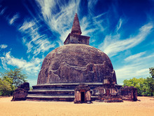 Kiri Vihara - Ancient Buddhist Dagoba Stupa