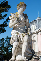 Wall Mural - Jägerin Atalante Statue Schloss Benrath Düsseldorf