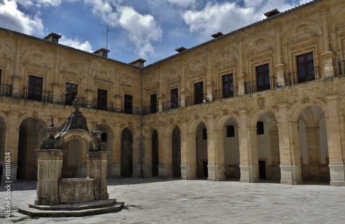 Fotografie, Obraz MONASTERIO DE SANTIAGO DE UCLÉS,CABEZA DE LA ORDEN DE SANTIAGO,EN CUENCA,ESPAÑA
