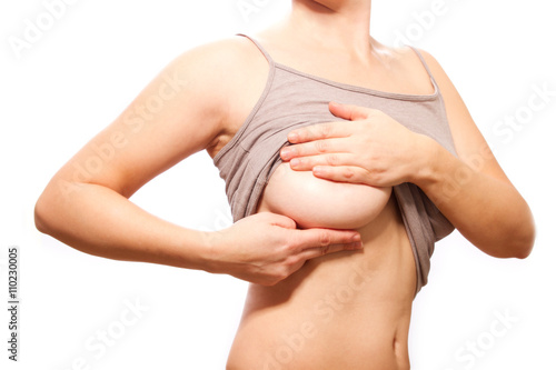 Plakat Kobieta w podkoszulku bez rękawów, węzeł piersiowy najmodniejszy, na białym tle