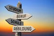 © PX Media - Studium, Beruf, Schule Abbildung- signpost