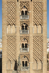 Wall Mural - Giralda de Sevilla, primer plano