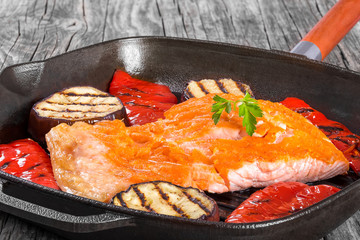 Poster - salmon fillet on a iron grill pan