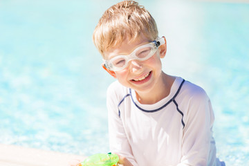 Wall Mural - boy by the pool