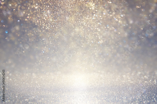 Fotografía glitter vintage lights background. defocused