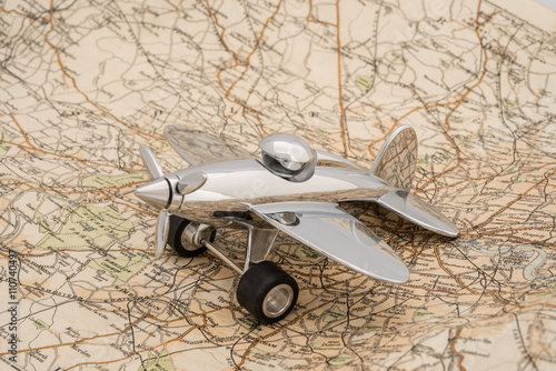 古いロンドンの地図とおもちゃの飛行機 Buy This Stock Photo And Explore Similar Images At Adobe Stock Adobe Stock 古いロンドンの地図とおもちゃの飛行機 Buy This Stock Photo And Explore Similar Images At Adobe Stock Adobe Stock