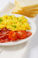 Poster - scrambled eggs and cooked bacon