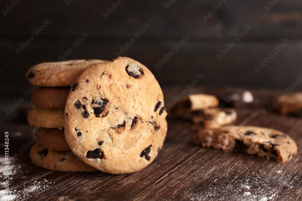 Chocolate chip cookies on cutting board