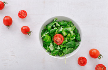 Poster - fresh green salad leaves corn