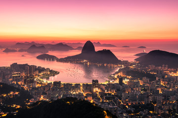 Fototapete - Rio de Janeiro just before Sunrise, City Lights, and Sugarloaf Mountain