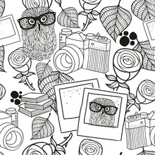 Black And White Seamless Pattern With Vintage Objects.