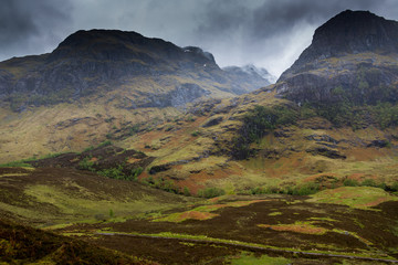  Berge im Glen Coe - Schottland