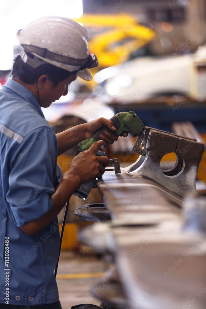 Magnetic particle Inspection for check carck and weld joint