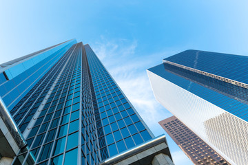 Wall Mural - up view of modern office building in los angeles