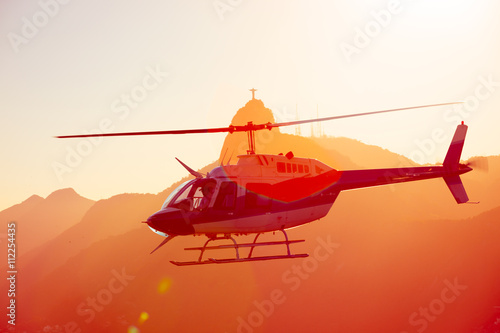 Obraz Dibond helikopter nad Rio