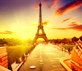 Eiffel Tower at sunrise, Paris, France