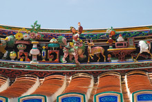 Roof Sculptures Of Cheng Hoon Teng Chinese Temple In Malacca Cit