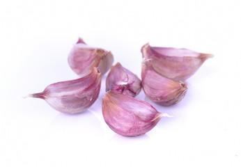 Wall Mural - garlic isolated on white background.