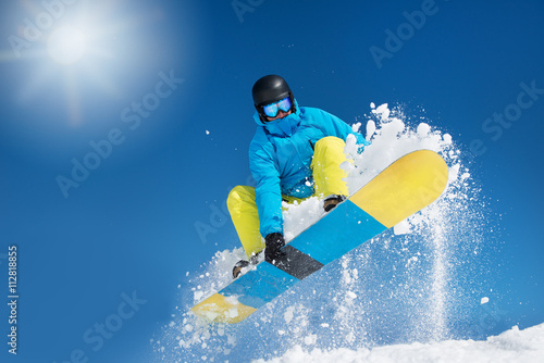 Obrazy Snowboard  uderzajac-w-skok