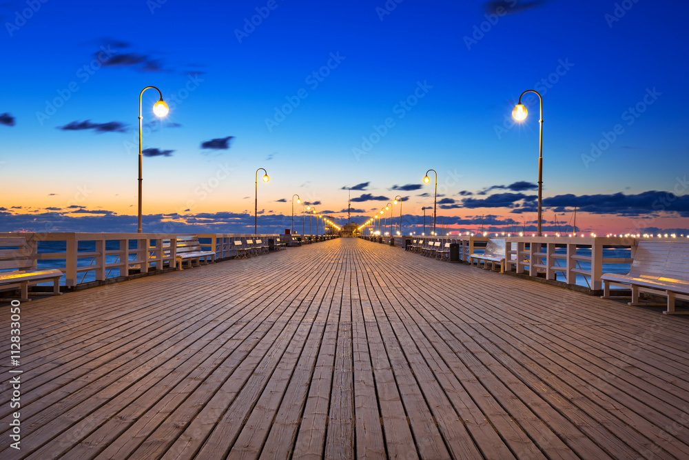 Molo (pier) in Sopot at Baltic sea, Poland - obrazy, fototapety, plakaty 