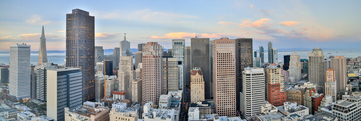 Canvas Print - San Francisco Downtown Panoramic View at Sunset. Aerial view of San Francisco Financial District.