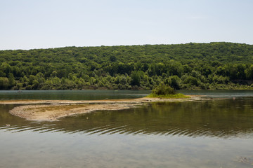 Wall Mural - Ait in the Lake