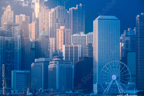 Stampa su Tela Hong Kong's Victoria Harbour in sunrise