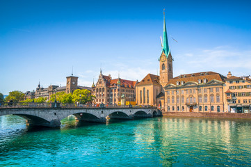 Fototapete - Zürich city center with boat on river Limmat, Switzerland