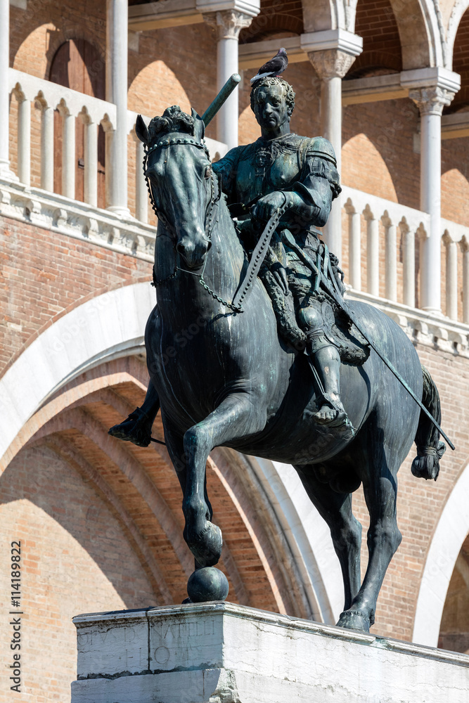 Equestrian Statue Of The Venetian General Gattamelata Erasmo Da Narni equestrian-statue-of-the-venetian-general-gattamelata-erasmo-da-narni