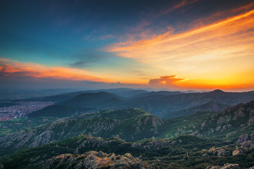 Wall Mural - Beautiful sunset over the mountain