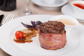 Wall Mural - grilled fillet steak on an plate