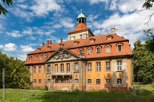 Fotografie, Obraz Wasserschloß St. Ulrich / Mücheln, Front