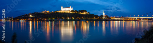 Photo Cityscape of Bratislava at dusk, Slovakia