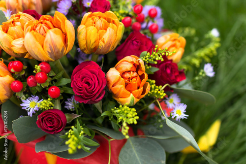 Fototapeta na szkło Beautiful bouquet of various flowers