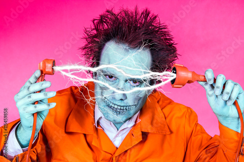 Free mature gallories Repairman Flash