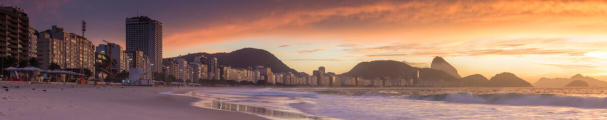 Wall Mural - Sunrise view of Copacabana and mountain Sugar Loaf in Rio de Jan