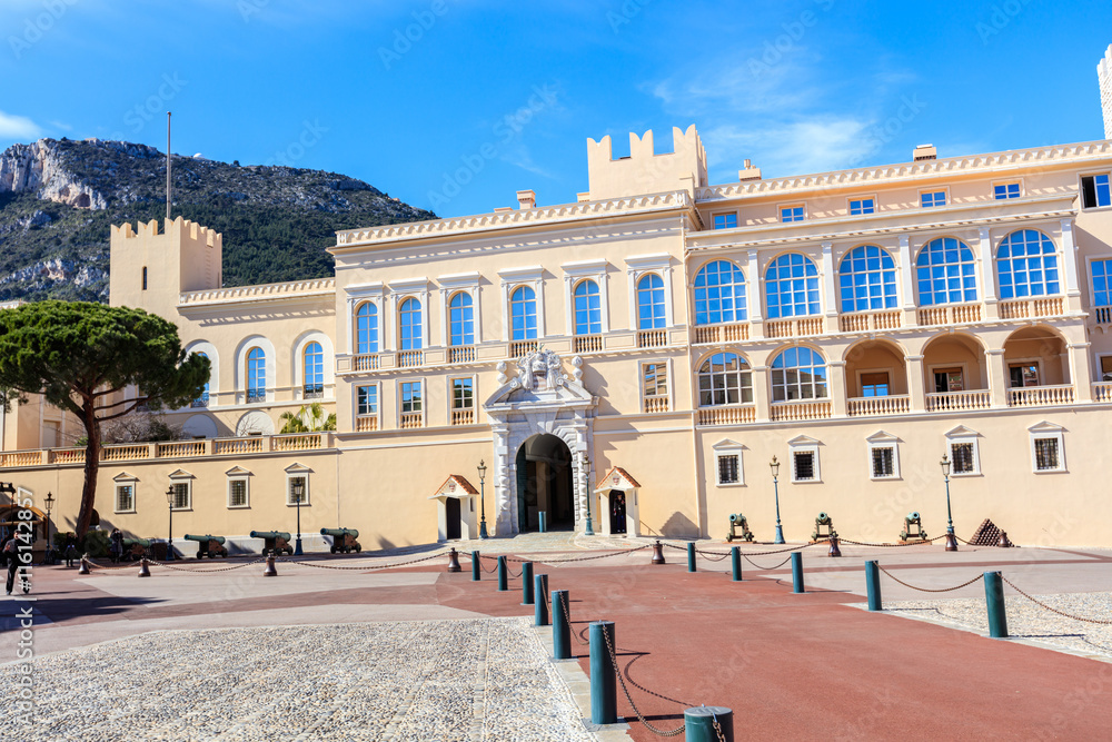 Obraz na płótnie view of the facade of the Princes Palace of Monaco in Monaco-Vil w salonie