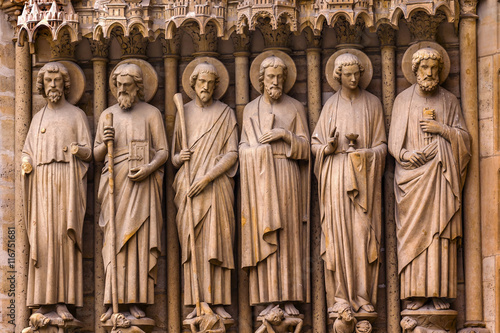Fotografía Biblical Saint Statues Door Notre Dame Cathedral Paris France