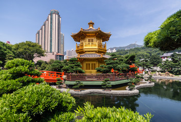 Wall Mural - Beautiful Golden Pagoda Chinese style architecture in nanlian ga