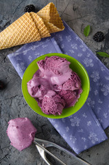 Aufkleber - BlackBerry ice cream. Top view.