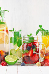 Canvas Print - Flavored fruit infused water