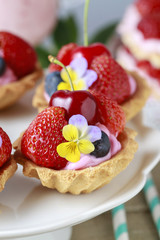 Poster - Cupcakes with fresh fruits and edible flowers.