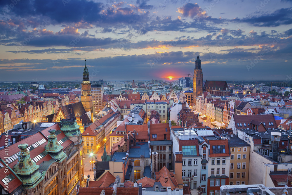 Obraz na płótnie Wroclaw. Image of Wroclaw, Poland during twilight blue hour. w salonie